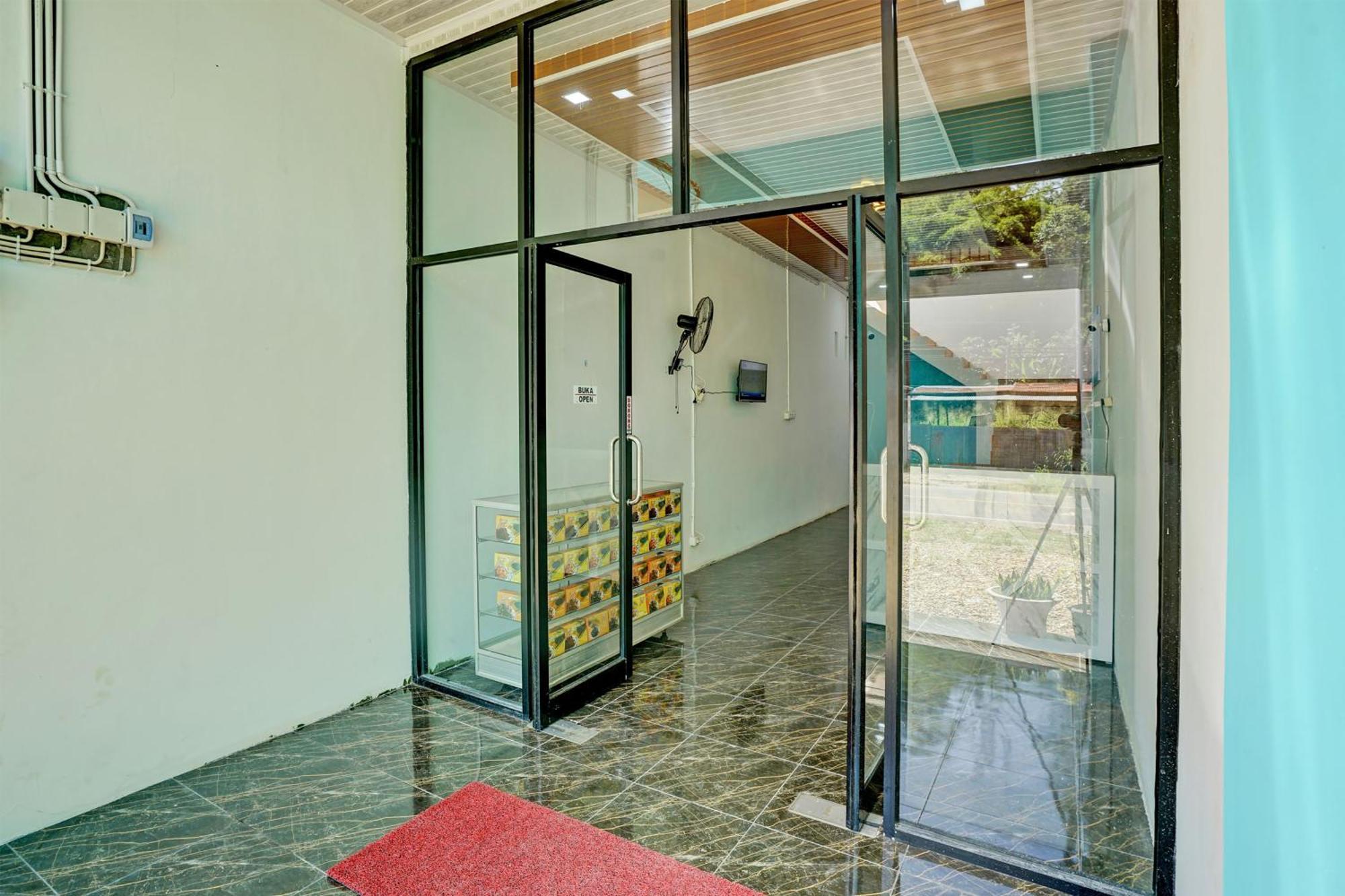 Oyo 92700 D' Ngalau Residence Syariah Payakumbuh Exteriör bild